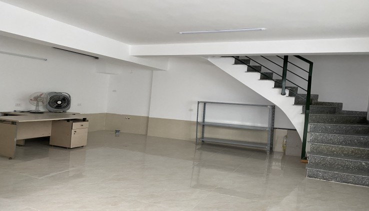CHO THUÊ CẢ TÒA BIỆT THỰ S0NG LẬP CẦU BƯƠU, 4 TẦNG, 132M2, 7 PHÒNG, 7 WC, GIÁ 35TR
